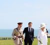 Ils rendront visite au roi Charles III et à la reine Camilla
Le président français, Emmanuel Macron et le roi Charles III d'Angleterre accompagné de la première dame, Brigitte Macron et la Camilla Parker Bowles, reine consort d'Angleterre lors de la cérémonie franco-britannique au mémorial de Ver-sur-mer, lors du 80e anniversaire du débarquement, le 6 juin 2024. © Stéphane Lemouton/Bestimage