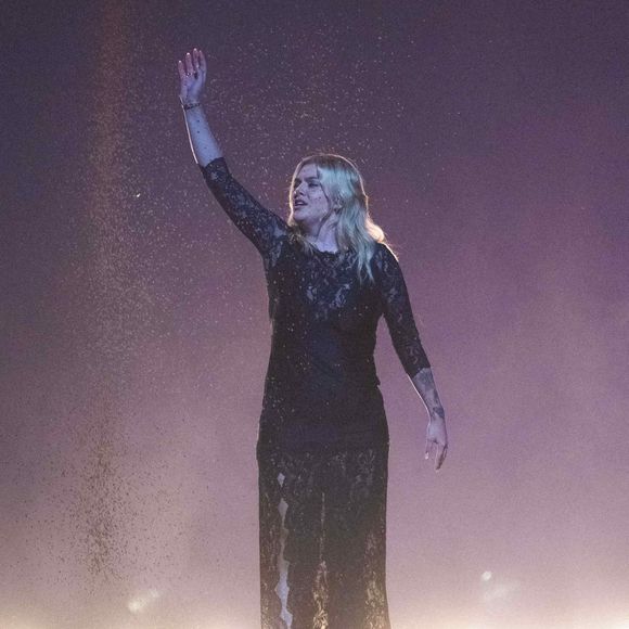 Louane lors de la finale de l'Eurovision à Bâle, en Suisse, le 17 mai 2025.

Photo : Baden Roth/ZUMA Press Wire/Bestimage