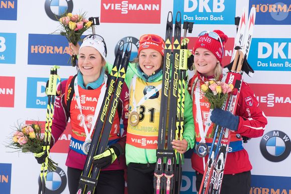 Braisaz Justine (France), Dahlmeier Laura (Allemagne) et Olsbu Marte (Norvège) remportent le 7,5 km sprint lors la coupe du monde de biathlon à Pokljuka en Slovénie, le 9 décembre 2016. PacificPressAgency / Bestimage