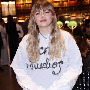 Exclusivité - Louane assiste au gala « Make a Wish » à Paris, en France, le 8 décembre 2025. Photo de Jérôme Domine/ABACAPRESS.COM