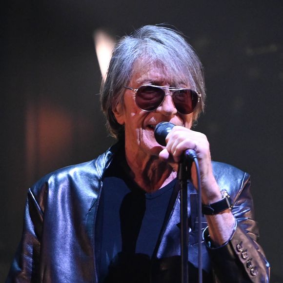 Les nouvelles sur Jacques Dutronc sont positives. Eddy Mitchell n'a pas eu de contact depuis trois semaines, mais avant cela, tout allait pour le mieux.

Jacques Dutronc et Thomas Dutronc en showcase de leur tournée "Dutronc & Dutronc" au Centre Evénementiel de Courbevoie le 11 avril 2022.  © Coadic Guirec/Bestimage