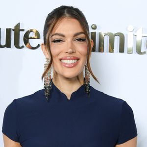 Iris Mittenaere au photocall du Grand Dîner en toute intimité avec Dadju sur la plage de l'hôtel Carlton en marge du 78ème Festival International du Film de Cannes, France, le 17 mai 2025. © Lionel Urman/Bestimage