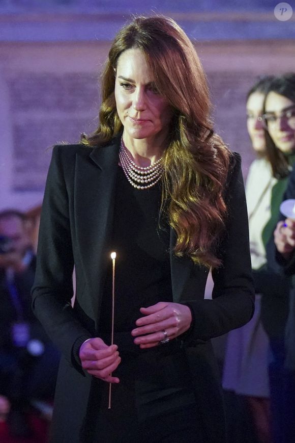 Le prince William, prince de Galles, et Catherine (Kate) Middleton, princesse de Galles, assistent à une cérémonie de commémoration des 80 ans de la libération du camp de concentration d'Auschwitz-Birkenau au Guildhall à Londres, le 26 janvier 2025. ©Julien Burton / Bestimage
