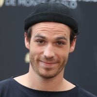 Axel Huet (En famille) s'est marié : son épouse est le visage d'une autre série culte de M6 !