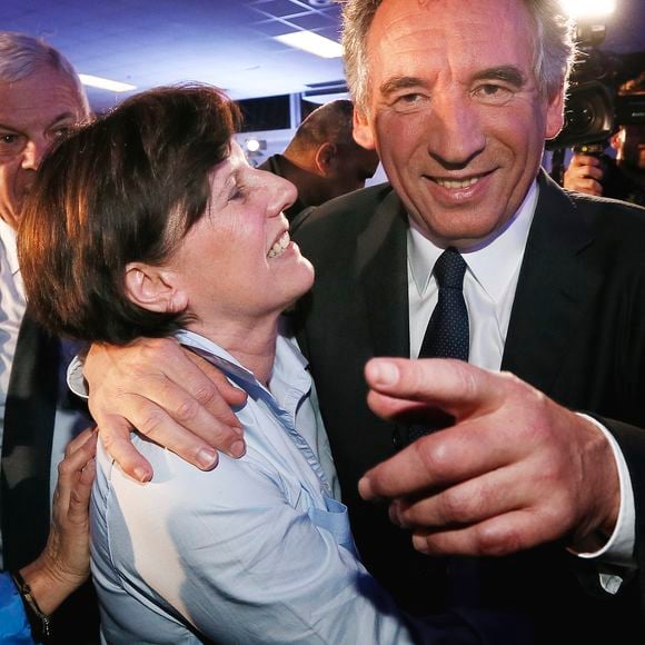 Archive - François Bayrou, président du Modem, fête en compagnie de sa femme Elisabeth sa victoire à l'élection municipale de Pau, France, le 31 Mars 2014. © Patrick Bernard/Bestimage