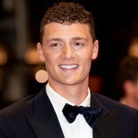 Benjamin Pavard profite avec sa bien-aimée de la carte d'un prestigieux établissement situé à Marseille, quel est le prix du menu ?