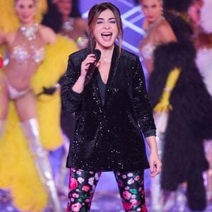 Exclusif - Julie Zenatti à l'enregistrement de l'émission "La grande soirée des cabarets" au Château de Fontainebleau, diffusée le 24 juin, sur France 2.

Photo : Cyril Moreau-Tiziano Da Silva / Bestimage