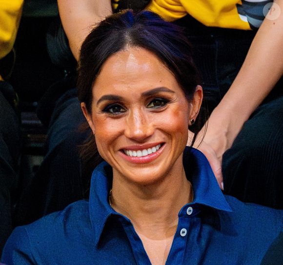 La chanteuse aux millions d'albums vendus aura le mérite d'avoir rapproché les deux femmes !

Meghan Markle lors du 6e jour des Invictus Games à la Merkur Spiel-Arena de Düsseldorf.

Photo : Backgrid USA / Bestimage