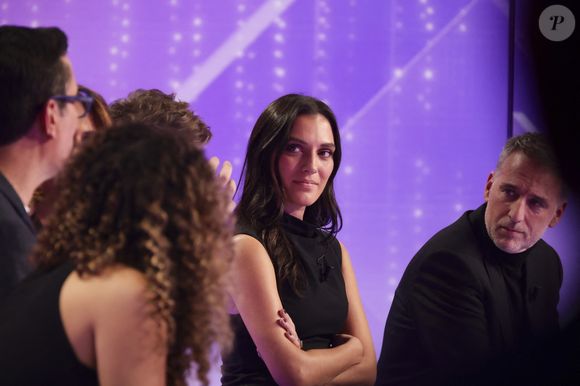 Shana Loustau, sur le plateau de TBT9 présenté par C.Hanouna, et diffusé en direct sur W9, Paris, France, le 09 octobre 2025. © Jack Tribeca / Bestimage