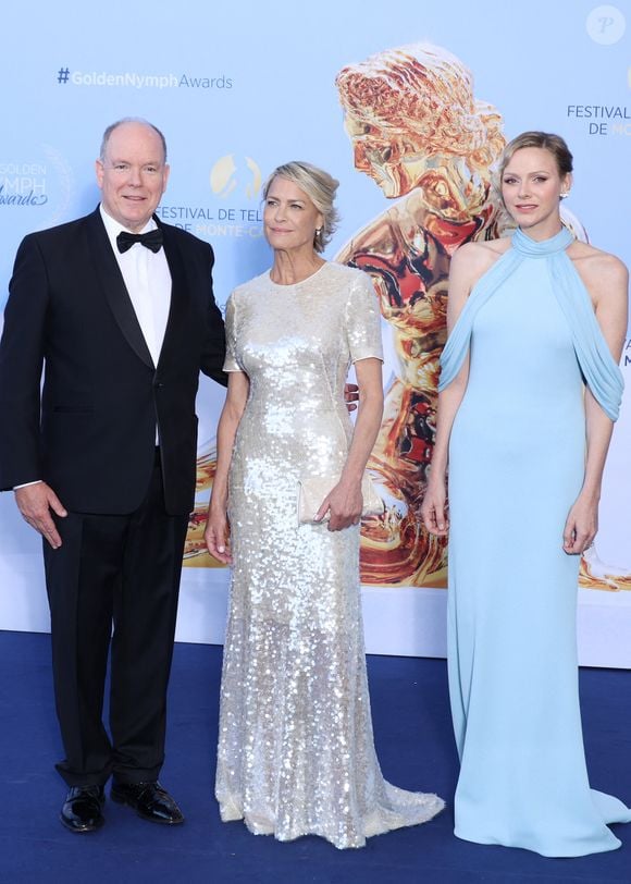 Le prince Albert II de Monaco, Robin Wright, La princesse Charlène de Monaco - Photocall de la soirée de clôture du 64ème Festival de télévision de Monte-Carlo le 17 juin 2025

© Denis Guignebourg / Bestimage