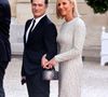 Tous deux mènent une vie de famille épanouie malgré leurs carrières exigeantes.

Laurence Ferrari et Renaud Capuçon au dîner d'état en l'honneur du président des États-Unis et sa femme au palais de l'Elysée à Paris, le 8 juin 2024. © Jacovides-Moreau / Bestimage