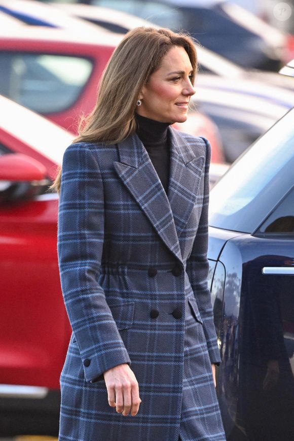 Le couple a mis en avant les traditions écossaises lors de plusieurs déplacements symboliques.

Le prince William, prince de Galles, et Catherine (Kate) Middleton, princesse de Galles, arrivent pour visiter l'Académie nationale de curling à Stirling, Royaume Uni, le 20 janvier 2026. Cover Images via ZUMA Press / Bestimage/Bestimage
