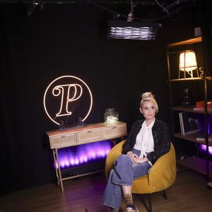 Élodie Gossuin se confie dans EN PRIVÉ AVEC, au sein des locaux de Webedia