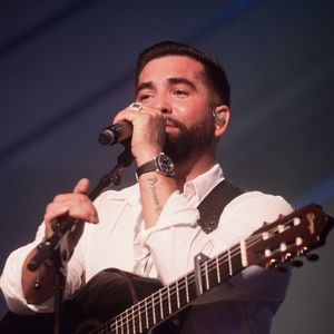 Kendji Girac - Célébration des 10 ans du centre commercial Beaugrenelle à Paris, France. Le 12 octobre 2023. © Christophe Clovis / Bestimage