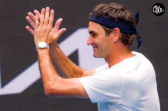 D'abord les tournois, avec notamment ses 20 titres du Grand Chelem, qui lui ont permis d'empocher près de 130 millions de dollars de gains en 24 années de carrière.

Roger Federer pendant le jour 1 de l'Australian Open 2026 au Parc de Melbourne le 18 janvier 2026. © PsnewZ/Bestimage