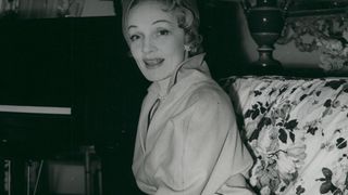 Au 12, avenue Montaigne, à deux pas des Champs-Elysées, la dernière demeure de Marlène Dietrich, icône des années 1930