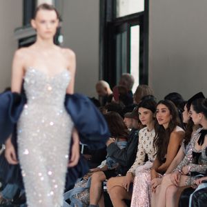 Défilé Tamara Ralph "Collection Haute Couture Printemps/Eté 2025" lors de la Fashion Week de Paris, le 7 juillet 2025.

© Da Silva / Perusseau / Bestimage