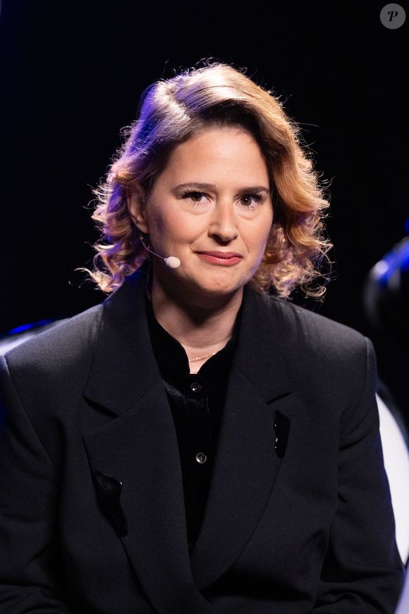 Exclusif - Elodie Poux lors de l'enregistrement de l'émission "La chanson secrète N°14", présentée par Nikos Aliagas et diffusée le 26 décembre sur TF1, à Paris le 9 décembre 2025. © Jacovides-Moreau/Bestimage