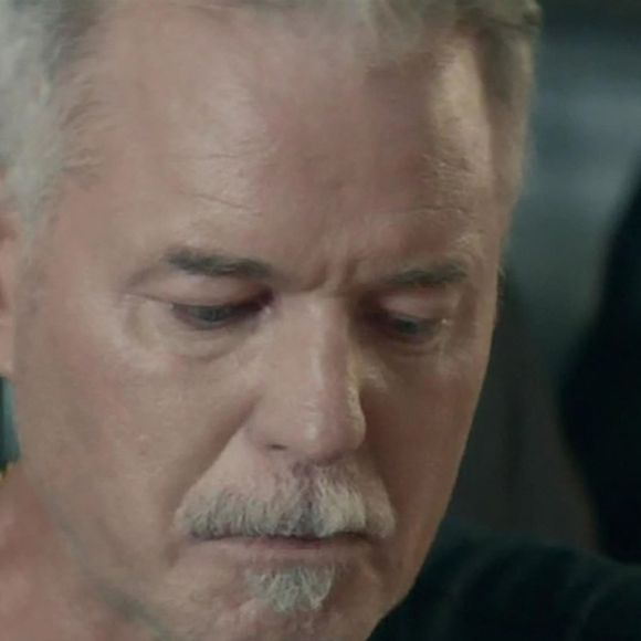 Il laisse derrière lui ses filles Billie et Georgia.

Los Angeles, USA Eric Dane joue le rôle d'un pompier héroïque luttant contre la SLA dans Brilliant Minds. 

Photo : Backgrid UK/ Bestimage