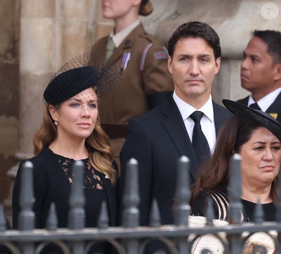 Aujourd'hui, pas question cependant d'être en guerre avec Justin Trudeau. Au contraire, il reste son partenaire pour leurs enfants.

Le Premier ministre du Canada Justin Trudeau et sa femme Sophie Grégoire - Sorties du service funéraire à l'Abbaye de Westminster pour les funérailles d'Etat de la reine Elizabeth II d'Angleterre le 19 septembre 2022.