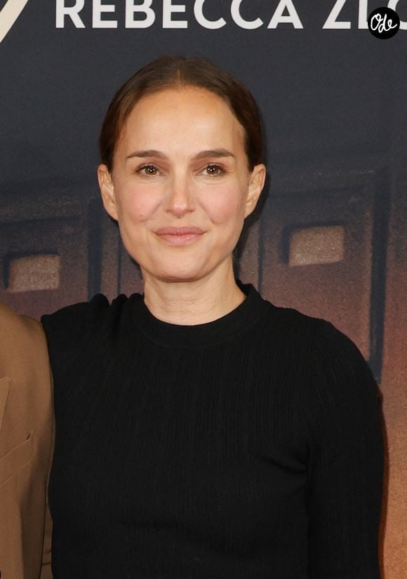 L'actrice, enceinte de son troisième enfant, a donc profité de ces doux moments avant l’arrivée de bébé. 

Natalie Portman à la Première du film "Vie Privée" au cinéma Pathé Palace à Paris le 20 novembre 2025. © Coadic Guirec/Bestimage