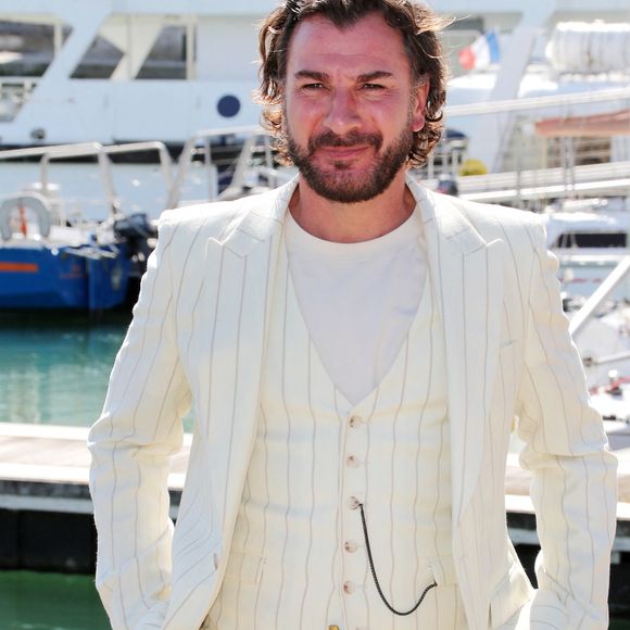 Michael Youn - Photocall du film "Flashback" lors de la 26ème Edition du Festival de la Fiction de La Rochelle. Le 12 septembre 2024
© Patrick Bernard / Bestimage