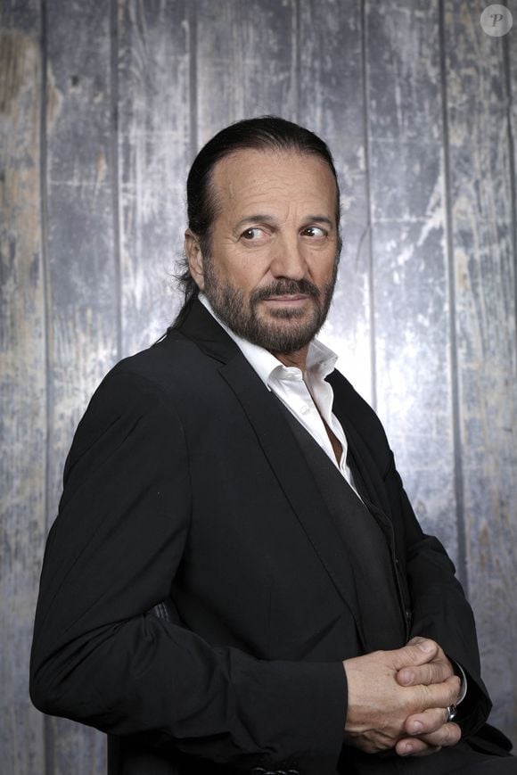 Le chanteur appréciait la culture et la personnalité d’Alice, malgré leur grande différence d’âge.

Portrait de Francis Lalanne lors de l'enregistrement de l'émission "Chez Jordan" à Paris le 1er février 2023. © Cédric Perrin / Bestimage