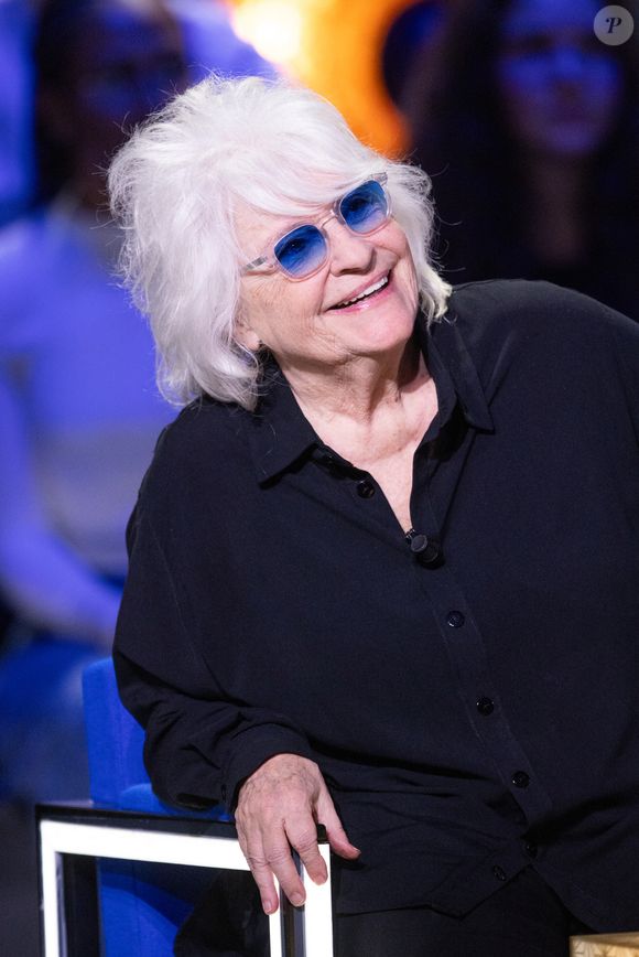 Exclusif - Catherine Lara lors de l'enregistrement de l'émission "La Boîte à secrets", présentée par F.Bollaert et diffusée le 9 janvier 2026 sur France 3, dans les studios du Lendit à Saint-Denis, France, le 2 décembre 2025. © Cyril Moreau/Bestimage