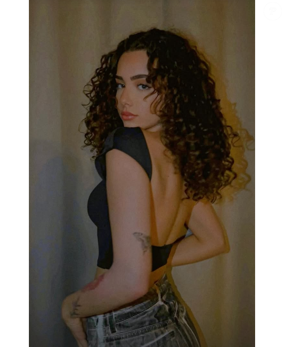 Elle souhaite devenir plasticienne, maquilleuse spécialiste des effets spéciaux.

Noémie Baiamonte, Miss Rhône-Alpes 2025 en route pour Miss France 2026.