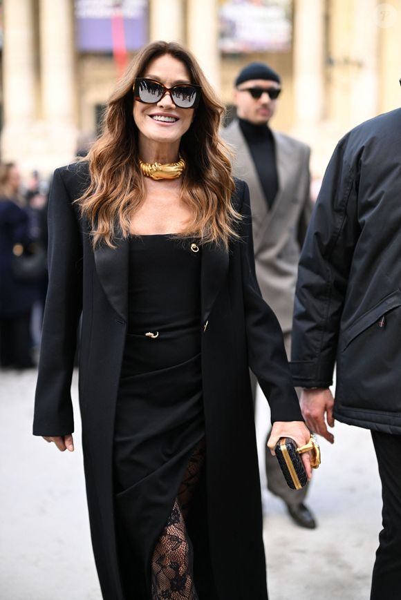 Carla Bruni Sarkozy au défilé Schiaparelli "Collection Haute Couture Printemps/Eté 2026" lors de la Fashion Week de Paris, le 26 janvier 2026

Pierre Perusseau / Bestimage