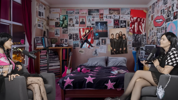 Louane a fait quelques confidences au sujet de la maladie auto-immune dont elle est atteinte.