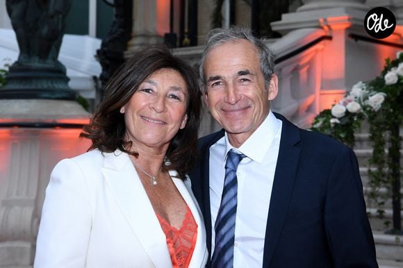 La famille Kretz : "L'Agence" sur TMC : Sandrine et Olivier Kretz - Soirée de gala des 50 ans de la Fondation Claude Pompidou à l'Hôtel Marcel Dassault à Paris le 12 avril 2022. Rachid Bellak / LMS / Bestimage