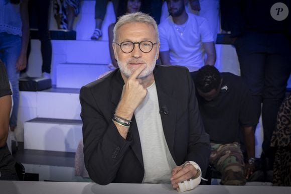 Exclusif - Laurent Ruquier sur le plateau de l'émission Touche pas à mon poste (TPMP) diffusée en direct sur C8 le 30 août 2022 et présentée par C.Hanouna. © Jack Tribeca / Bestimage