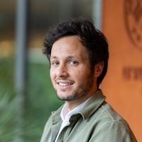 Vianney : des mois à construire seul sa cabane au cœur de la forêt, avant de dévoiler ce nouveau projet qui lui tient tant à cœur