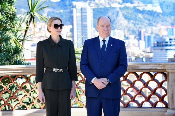 Le prince Albert II de Monaco, sa femme la princesse Charlene et la princesse Caroline de Hanovre ont pu découvrir les travaux d'aménagements réalisés pendant 5 ans au jardin exotique de Monaco avant son ouverture au public le 30 mars.© Bruno Bebert / Bestimage