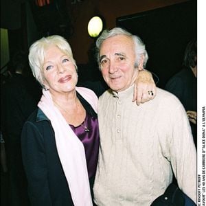 "Ils en ont bu deux !" Résultat : une note totale de 45 000 dollars environ. 

Line Renaud et Charles Aznavour - Les 40 ans de carrière d'Alice Dona à l'Olympia, Paris.
BERTRAND RINDOFF PETROFF / BESTIMAGE