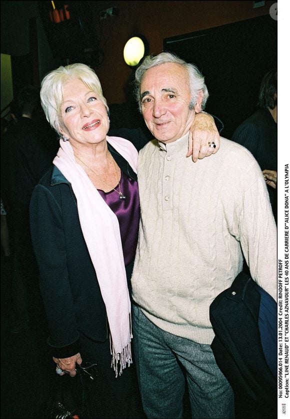 "Ils en ont bu deux !" Résultat : une note totale de 45 000 dollars environ. 

Line Renaud et Charles Aznavour - Les 40 ans de carrière d'Alice Dona à l'Olympia, Paris.
BERTRAND RINDOFF PETROFF / BESTIMAGE