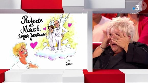 C'est malin !" : Mimie Mathy touchée en plein coeur par une surprise très  personnelle, elle pleure sur le canapé rouge Michel Drucker - Purepeople