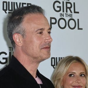 Beverly Hills, CA -Sarah Michelle Gellar et son mari Freddie Prinze Jr. assistent à la première de 'The Girl In The Pool' qui s'est tenue au QG d'ALO à Beverly Hills, en Californie.
©Backgrid USA / Bestimage