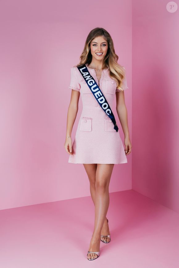 Miss Languedoc, Lou Lambert - Portrait officiel des 30 candidates au concours Miss France 2026. SIPA/Benjamin Decoin via Bestimage