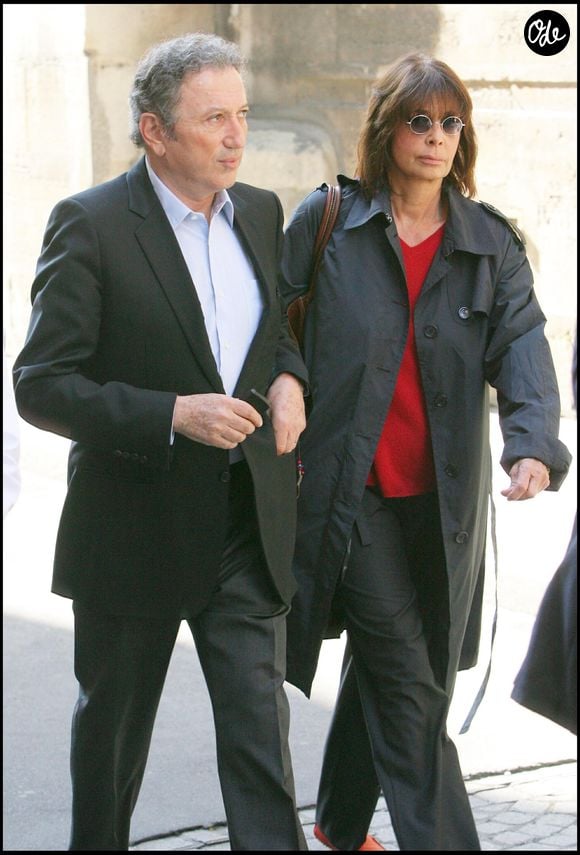 Michel Drucker et Françoise Coquet lors de l'hommage à Pascal Sevran en l'église Saint-Louis-en-l’Île à Paris, le 13 mai 2008.

© ALAIN GUIZARD / BESTIMAGE