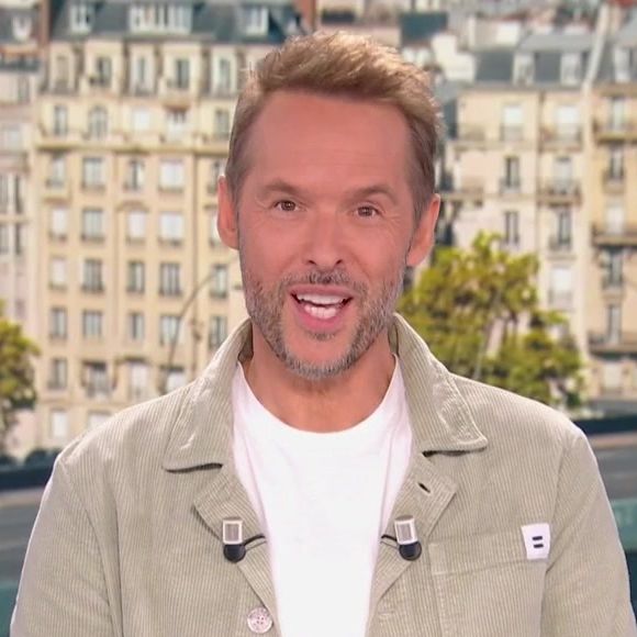"J'ai mis plusieurs jours, voire semaines, à atterrir après tant d'émotion reçue par vagues", a-t-il écrit.
Damien Thévenot dans "Télématin" le 8 juillet 2026. Capture d'écran France 2
