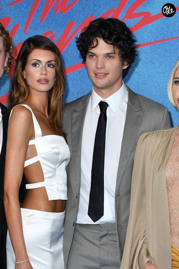 Kaia Gerber (fille de Cindy Crawford) et Homer Gere (fils de Richard Gere) posent lors de la séance photo du film *The Shards* à Berlin, en Allemagne, le 3 août 2026. Photo de Michael Timm/ddp/ABACAPRESS.COM