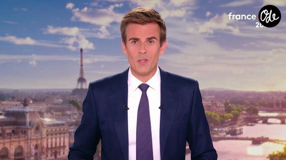 Lundi 17 août, il a publié des clichés de son escapade. 

Capture d'écran du journal de 20 Heures sur France 2