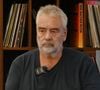 Luc Besson a découvert un cerf décapité près de sa propriété normande, une scène qu’il a dénoncée sur les réseaux sociaux en faisant le rapprochement avec l’ouverture de la chasse.

A Shanghai, Luc Besson est venu présenter son film « DogMan » et partager son expérience de tournage avec le public. © SIPA Asia / Zuma Press / Bestimage
