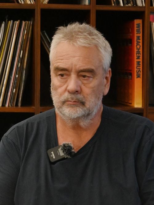 "Devant chez moi" : La maison de l'Orne de Luc Besson, théâtre d'un nouvel événement qu'il ne compte pas laisser passer