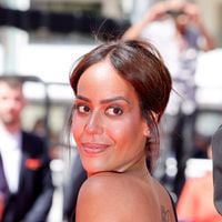 Amel Bent partage son astuce beauté pour avoir une peau parfaite