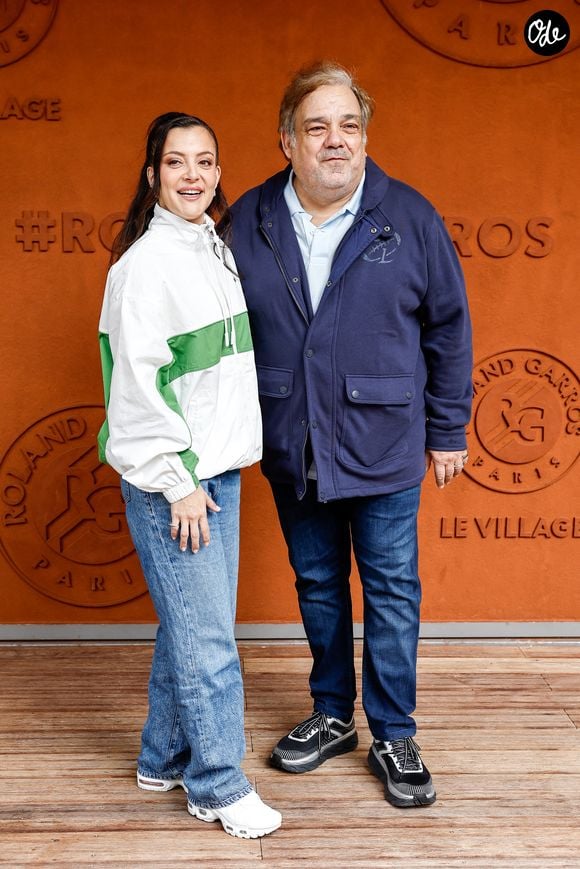 Camille Lellouche et Didier Bourdon au photocall du village lors des Internationaux de France de Tennis de Roland Garros 2026, à Paris, France, le 4 juin 2026. © Jacovides-Moreau/Bestimage