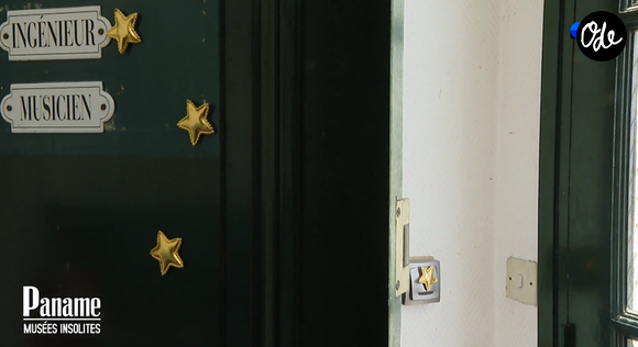 Visite de l'appartement de Boris Vian, resté intact des décennies après son départ.