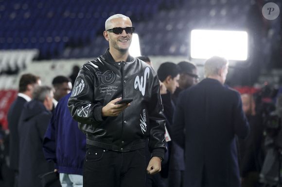 DJ Snake - Célébrités dans les tribunes lors du match retour de la Ligue Des Champions 2024-2025 (LDC) "PSG - Arsenal" (2-1) au Parc des Princes à Paris le 7 mai 2025.